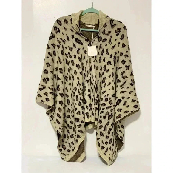 Do Everything In Love Knit Poncho LEOPARD PRINT CARDIGAN FRONT ZIP one size - Picture 1 of 7
